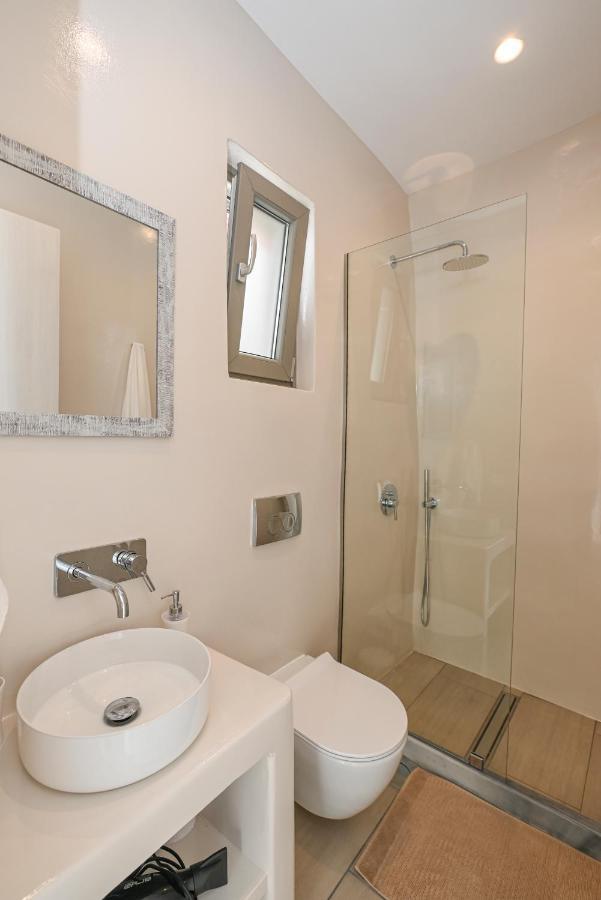 Le Petit Ενα Μικρό Αλλά Όμορφο Σπίτι Apartman Sztení Kültér fotó